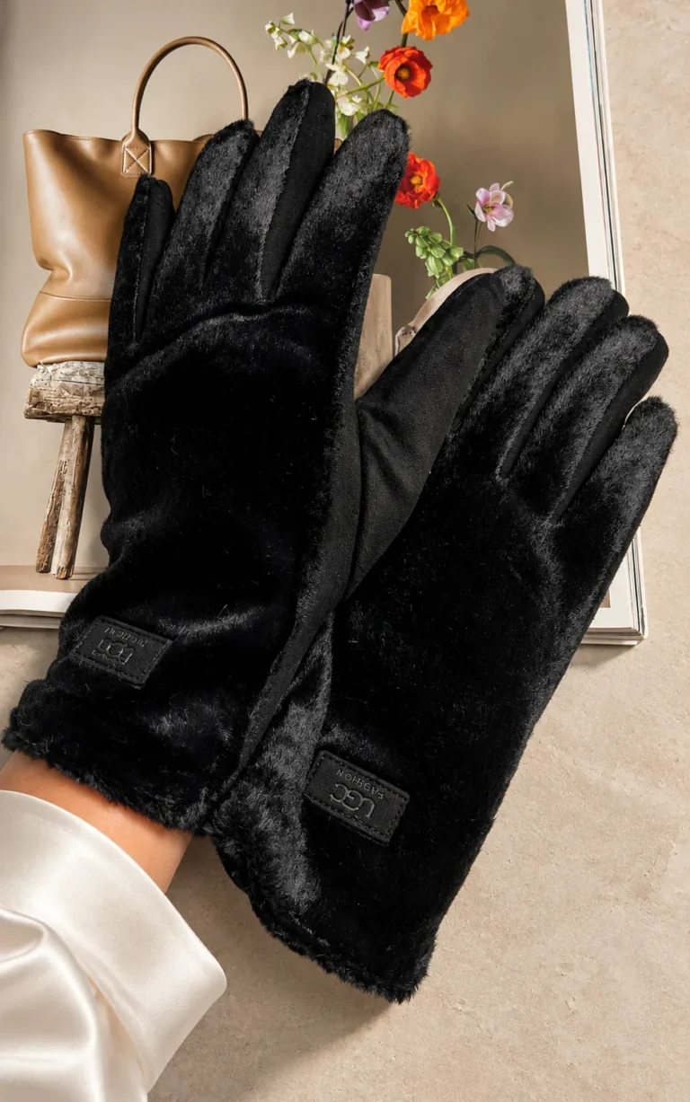 Juodos moteriškos pirštinės su pašiltinimu