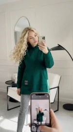 moteriškas džemperis su gobtuvu – kasdienis laisvalaikio modelis