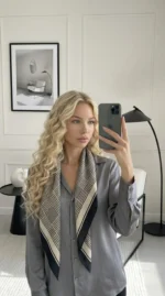 skarelėant kaklo marga