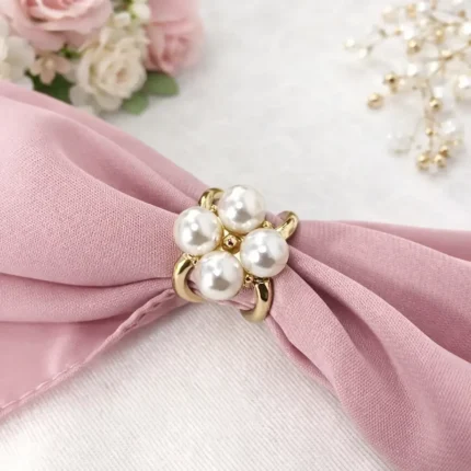 skarelės žiedelis su perlu