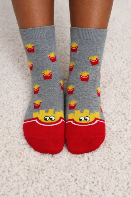 linksmo dizaino moteriškos kojinės