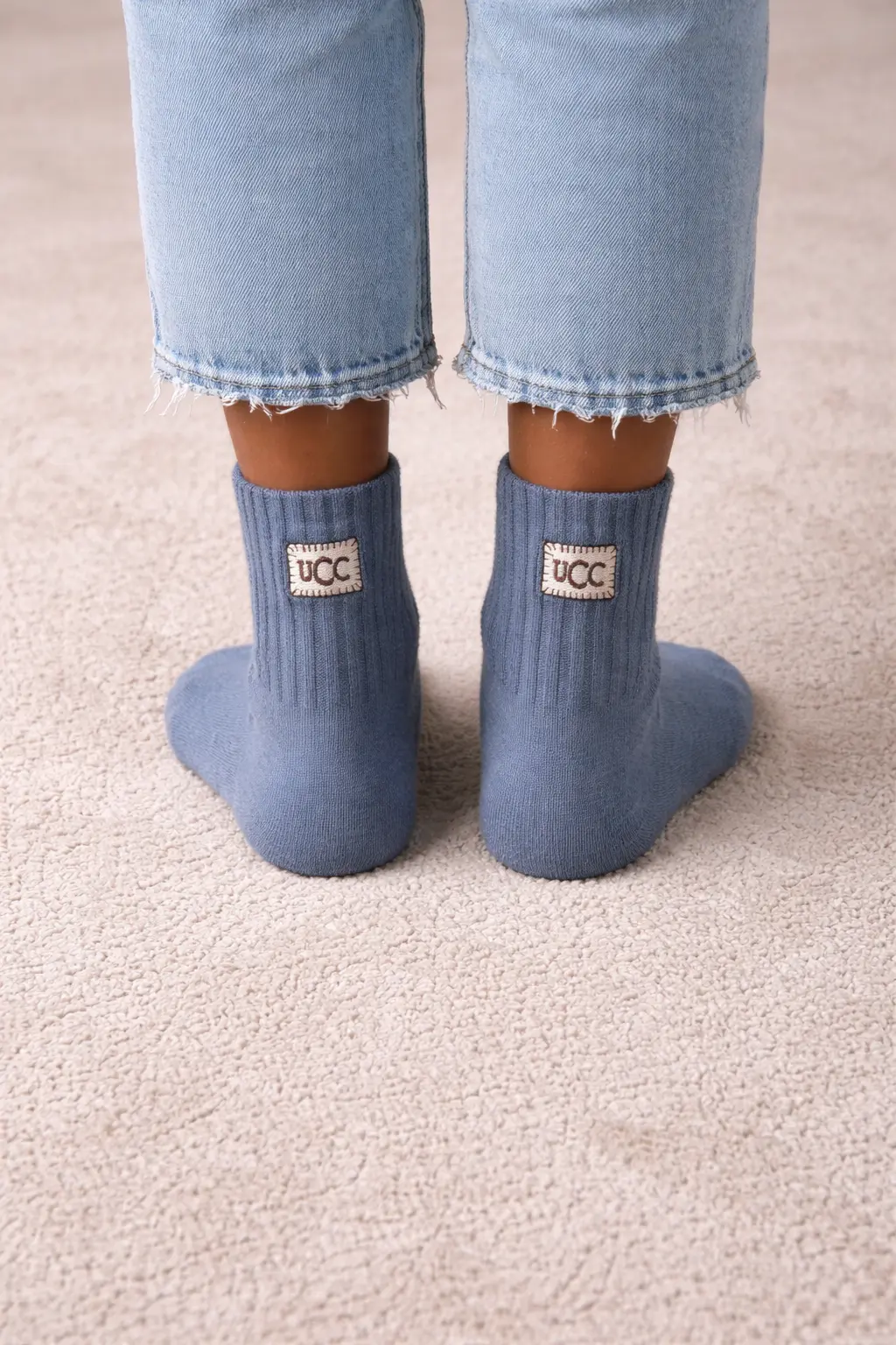 moteriškos kojinės melyna spalva