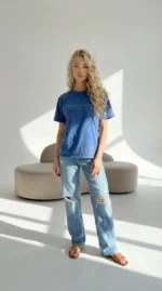 Moteriškos maikutės su užrašu melynos spalvos ir vitazinio stiliaus