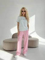 Mėlyna medvilninė maikutė su Minimalist užrašu moterims