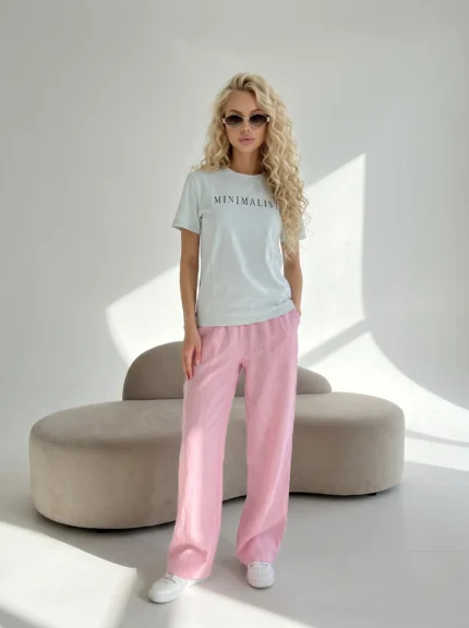 Mėlyna medvilninė maikutė su Minimalist užrašu moterims