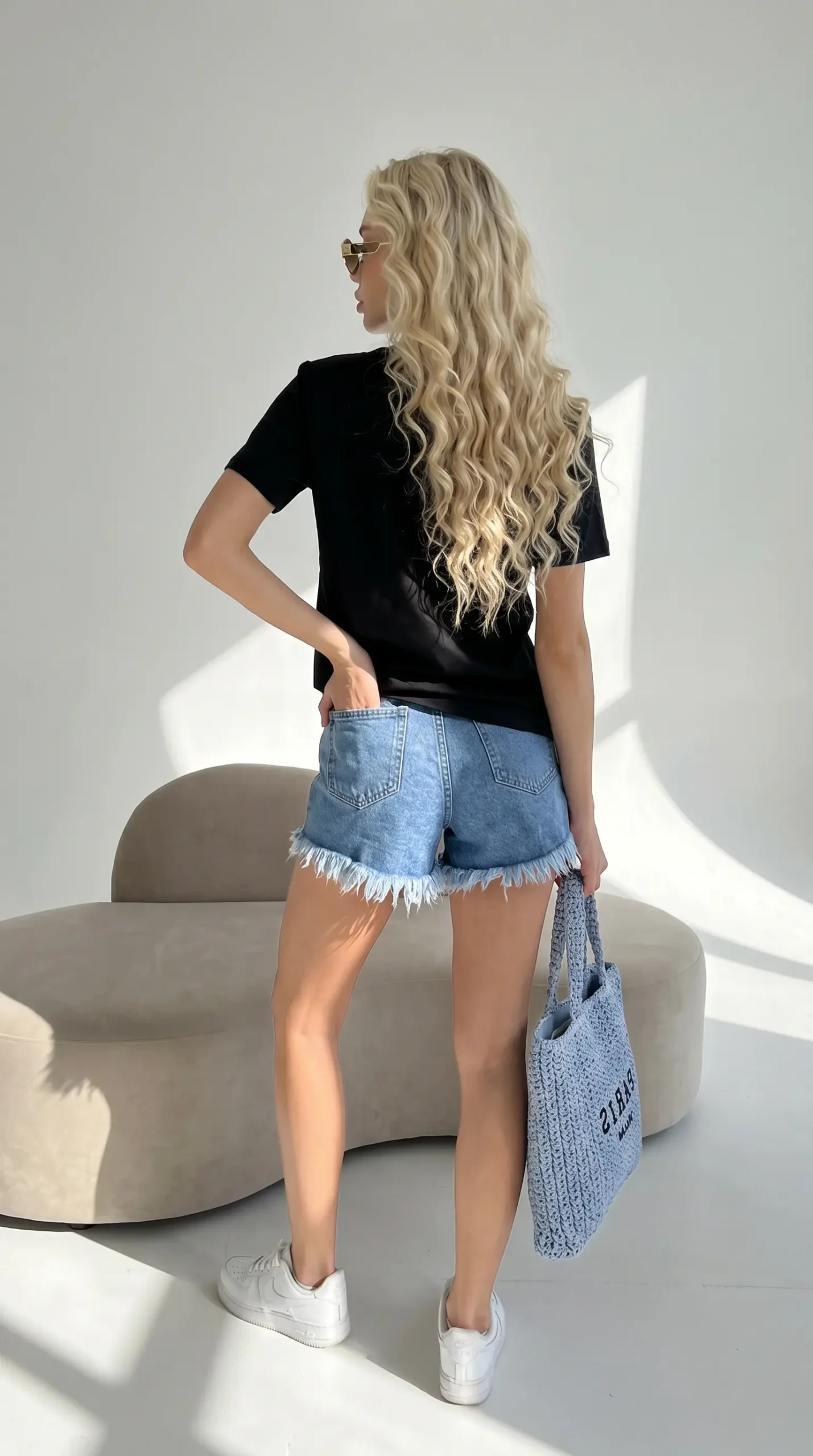 juoda maikutė png